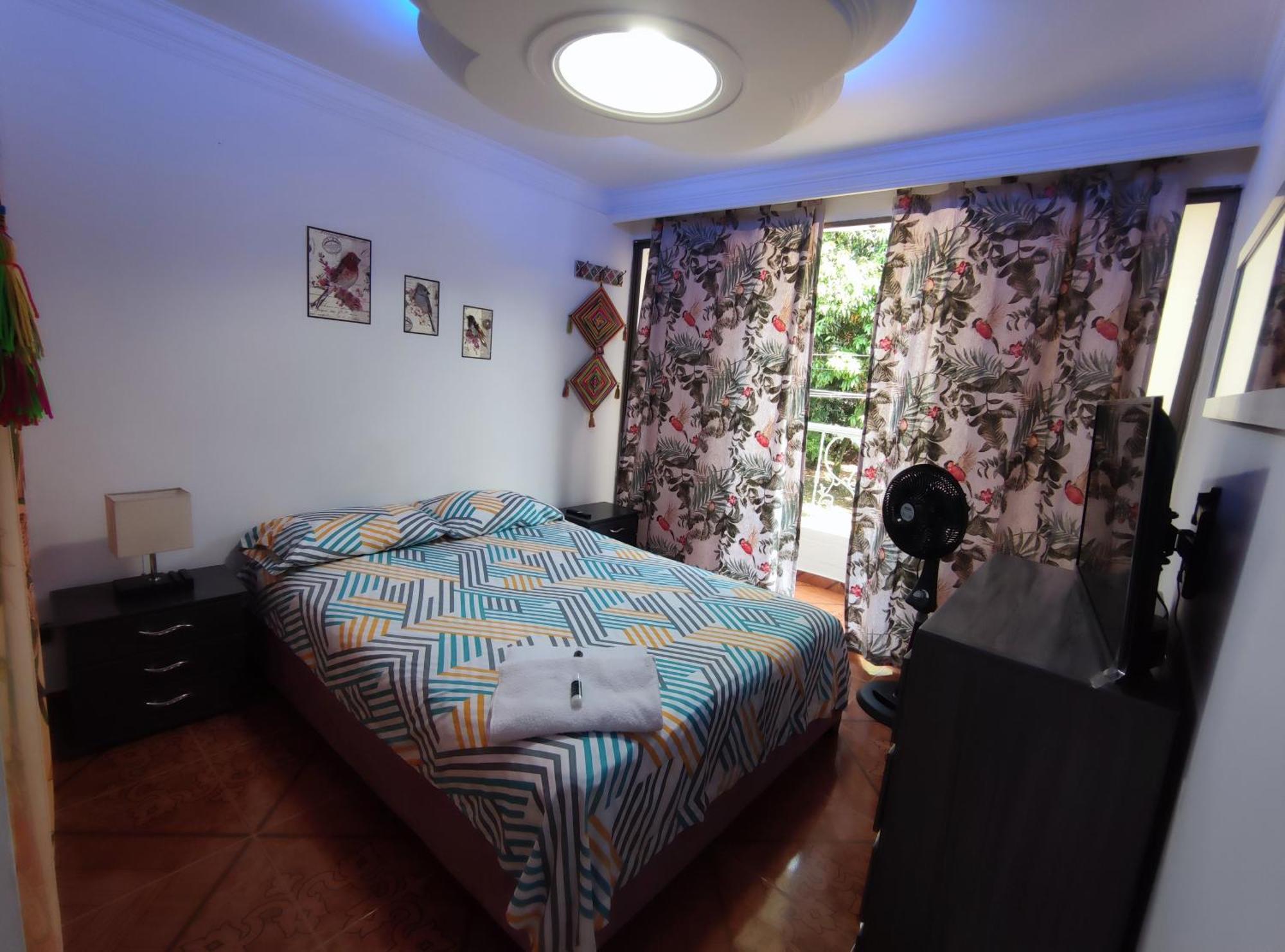 Hostel Casa Aurora *